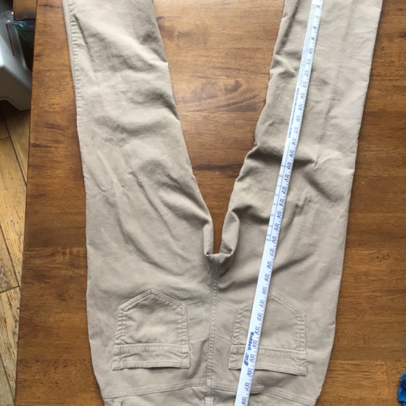 BASS jeans size 6 khaki comfortable Women’s 5’ 7” - Picture 3 of 5